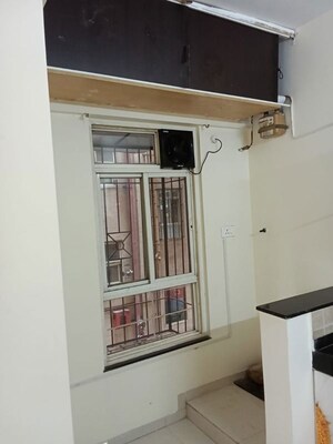 Furnished Amenities in 2.5 BHK Apartment at Nyati Esplanade, Bavdhan – for Rent