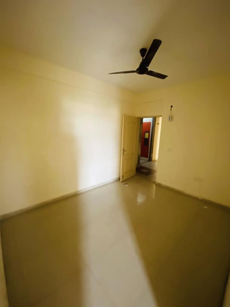 Room, pyramid-urban-homes 2 Bedroom 800 Sq.Ft. Apartment In Sector 70a Gurgaon 10782971