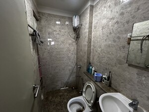 Bathroom in 1 BHK Apartment at Sheth Vasant Oasis, Andheri East – for Rent