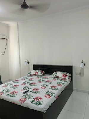 Bedroom in 1 RK Apartment at Piccadilly 2, Goregaon East – for Rent