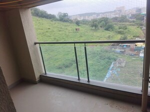 Room in 3 BHK Apartment at Blue 27th Avenue, Bavdhan – for Rent