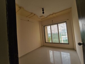 Room in 1 BHK Apartment at Naigaon West – for Rent