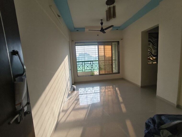 Room, naigaon west 1 Bedroom 395 Sq.Ft. Apartment In Naigaon West Palghar 10782983