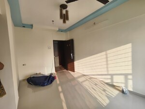 Room in 1 BHK Apartment at Naigaon West – for Rent