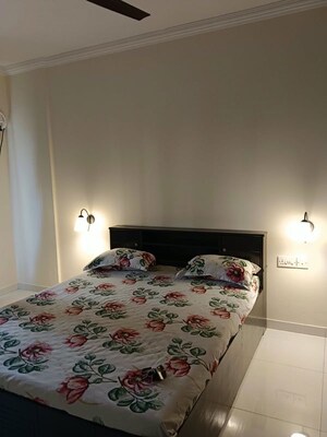 Bedroom in 1 RK Apartment at Piccadilly 1 CHS, Goregaon East – for Sale