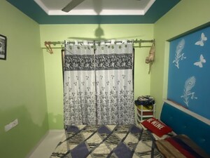 Room in 1 BHK Apartment at Agarwal Estate, Thane West – for Sale