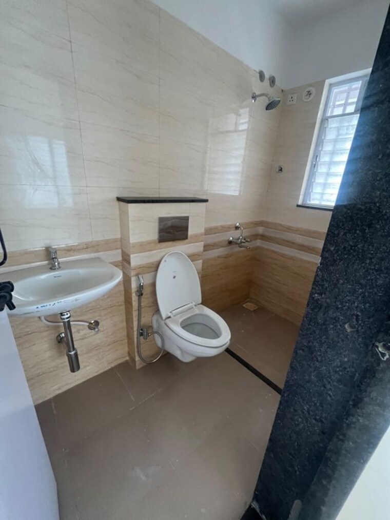 Bathroom, karan-suncoast 2 Bedroom 1100 Sq.Ft. Apartment In Bavdhan Pune 10783126