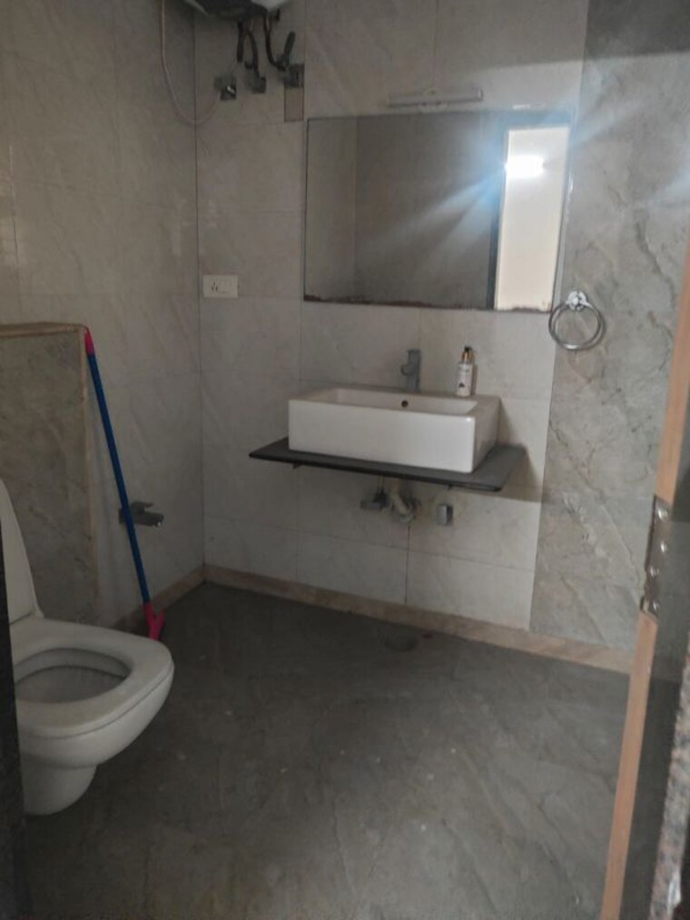 Bathroom, kumara-sampurna 4 Bedroom 3000 Sq.Ft. Apartment In Seshadripuram Bangalore 10783134