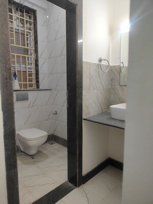 Bathroom in 4 BHK Apartment at Kumara Sampurna, Seshadripuram – for Rent