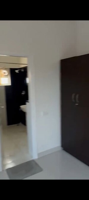 Room in 1 RK Apartment at Benson Manor, Benson Town – for Rent