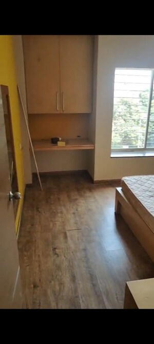 Furnished Amenities in 2 BHK Apartment at Sair Elite, Cunningham Road – for Rent
