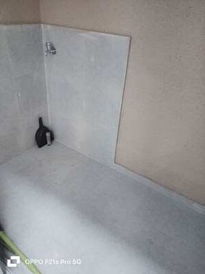 Room in 2 BHK Apartment at Aaiji Crystal, Tingre Nagar – for Rent