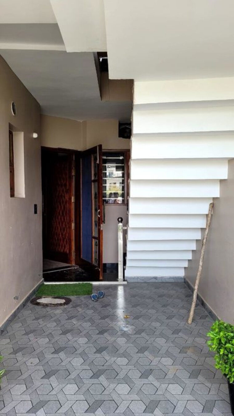 undefined, aerocity 3 Bedroom 250 Sq.Yd. Independent House In Aerocity Mohali 10783244
