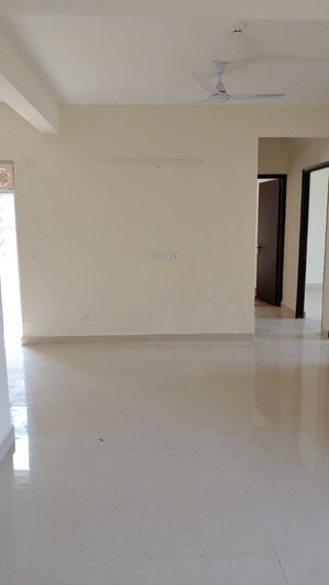 Room in 2 BHK Apartment at Amrapali Riverview, Amrapali Leisure Valley – for Rent