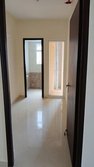 Room in 2 BHK Apartment at Amrapali Riverview, Amrapali Leisure Valley – for Rent