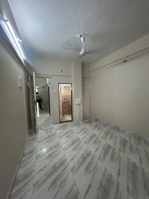 Room in 2 BHK Apartment at Mahim Landmark, Mahim – for Rent