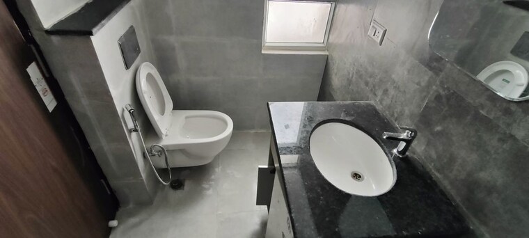 Bathroom, hero-homes-gurgaon 3 Bedroom 1359 Sq.Ft. Apartment In Sector 104 Gurgaon 10783258