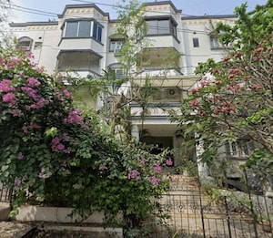  Apartment For Sale in Green Valley