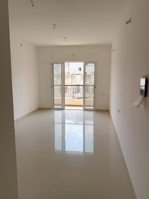 2 BHK Apartment For Rent in K Raheja Sterling, Mohammadwadi