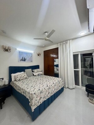 2 BHK Apartment For Rent in The Retreat Gurgaon, Sector 41