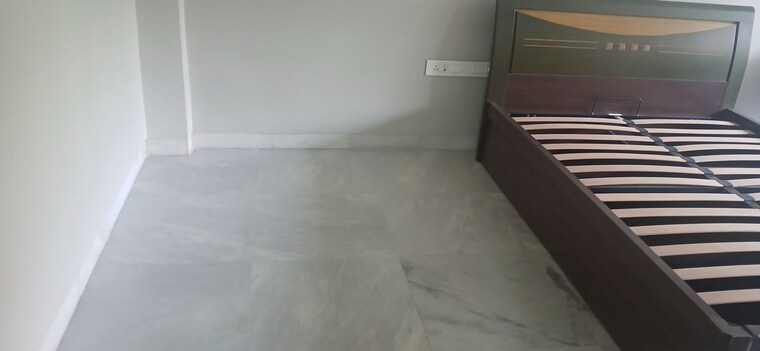 Room, lake-home 5 Bedroom 2700 Sq.Ft. Apartment In Powai Mumbai 10783649