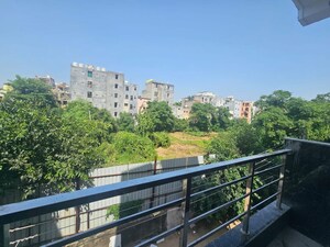 Balcony in 2 BHK Builder Floor at Sushant Lok I – for Rent