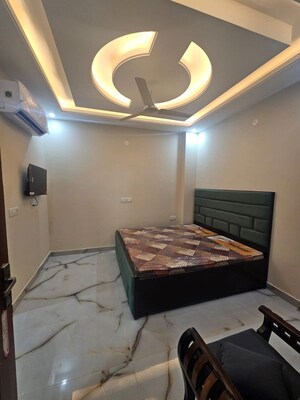 Bedroom in 2 BHK Builder Floor at Sushant Lok I – for Rent