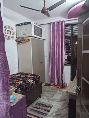 Furnished Amenities in 2 BHK Builder Floor at Raja Puri – for Sale