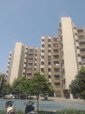 2 BHK Apartment For Rent in Lodha Palava City, Dombivli East