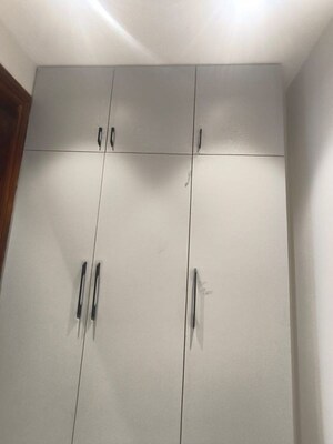 Furnished Amenities in 3 BHK Builder Floor at Sushant Lok I – for Rent