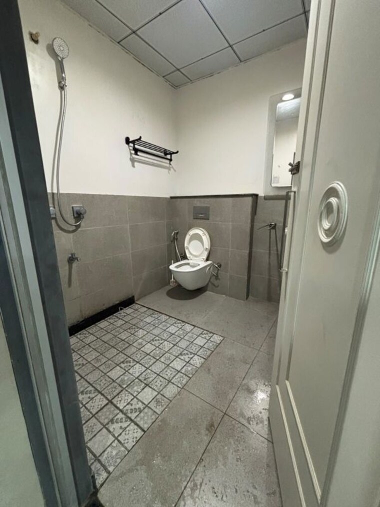 Bathroom, saket 1 Bedroom 700 Sq.Ft. Builder Floor In Saket Delhi 10783795