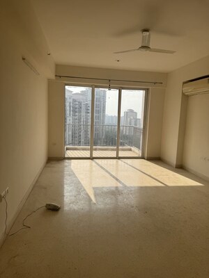 3 BHK Apartment For Rent in DLF Regal Gardens, Sector 90