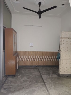 Hall in 1 BHK Independent House at Sector 31 – for Rent