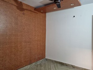 Room in 3 BHK Builder Floor at Uttam Nagar West – for Rent