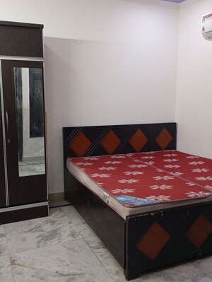 1 BHK Builder Floor For Rent in Sant Nagar