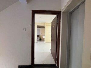 Building Lobby in 2 BHK Apartment at Parivar CHS Santacruz West, Santacruz West – for Rent