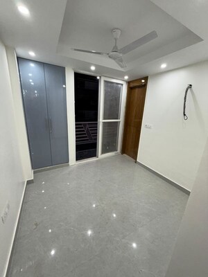 Room in 2 BHK Builder Floor at Sant Nagar – for Sale