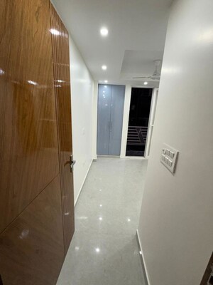Room in 2 BHK Builder Floor at Sant Nagar – for Sale