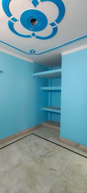 Room in 1 BHK Builder Floor at Dwarka Mor – for Rent