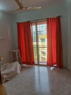 Room in 2 BHK Apartment at Seawoods – for Rent