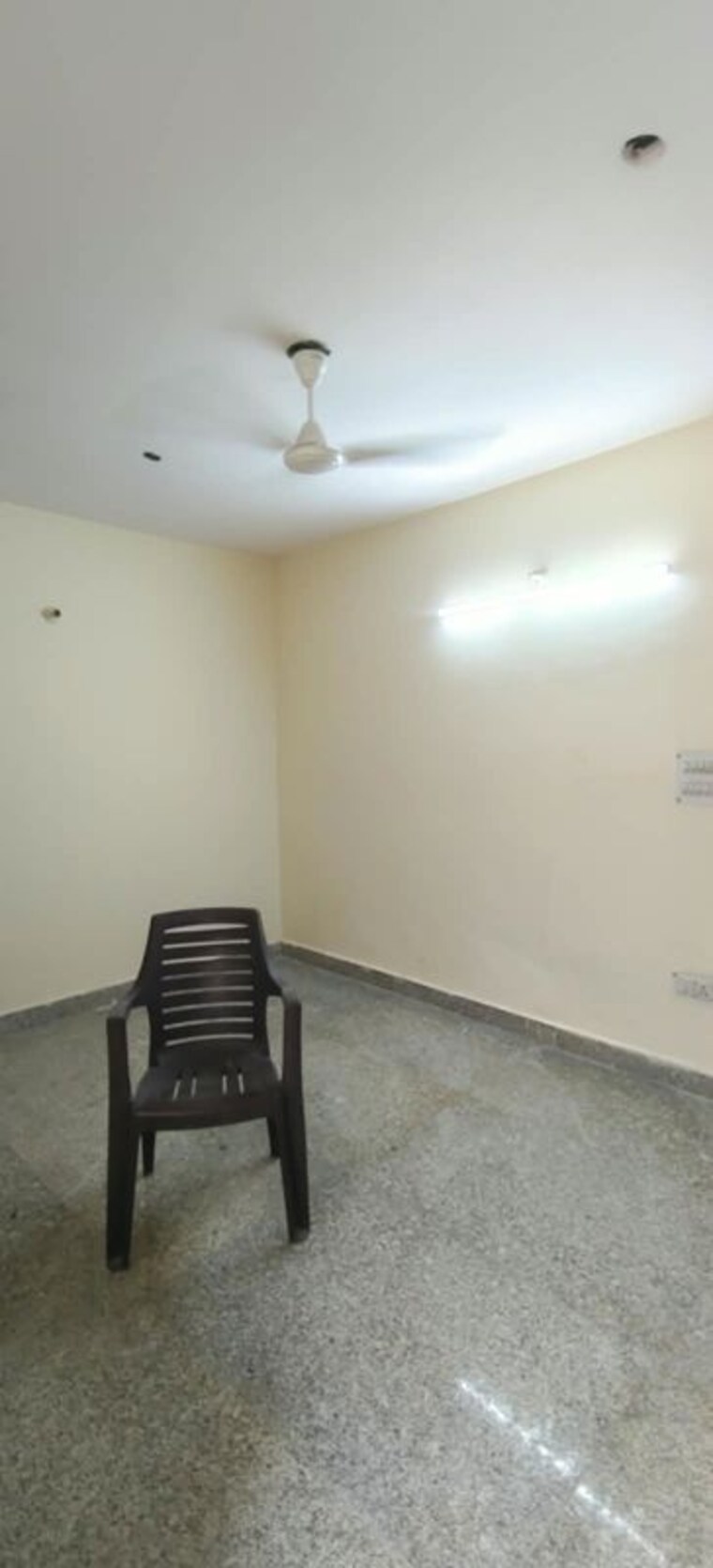 Room, dwarka mor 1 Bedroom 550 Sq.Ft. Builder Floor In Dwarka Mor Delhi 10770706
