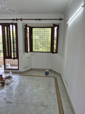 Furnished Amenities in 3 BHK Builder Floor at Mehrauli – for Rent