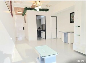 Team Area in 2 BHK Apartment at Shreepati Skies, Tardeo – for Rent