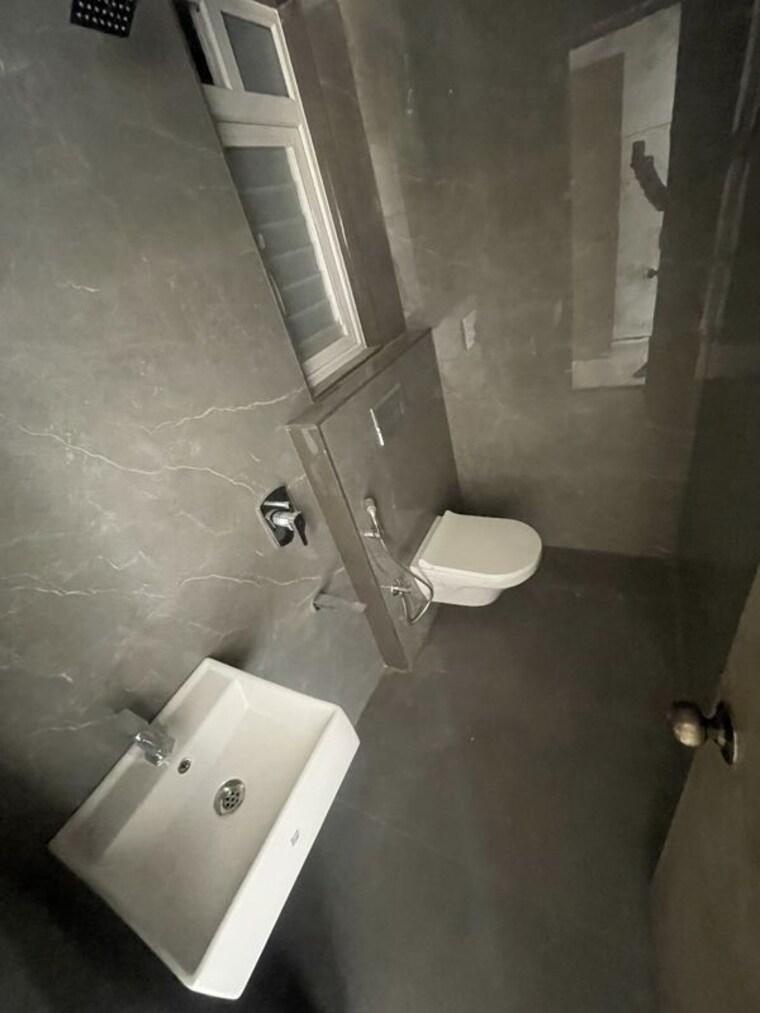 Bathroom, shreeji-laxmi 2 Bedroom 636 Sq.Ft. Apartment In Ghatkopar East Mumbai 10783904