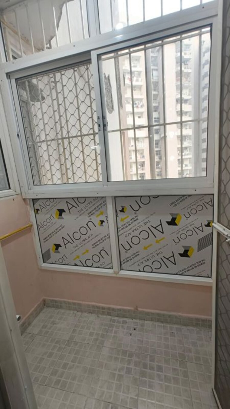 Balcony, supertech-cape-town 2 Bedroom 930 Sq.Ft. Apartment In Sector 74 Noida 10131943