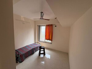 Room in 2 BHK Apartment at Kannamwar Nagar Chs, Vikhroli East – for Rent