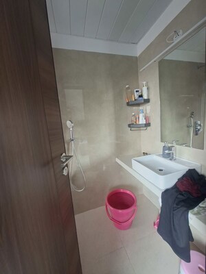 Furnished Amenities in 3 BHK Apartment at Arkade Crown, Borivali West – for Rent