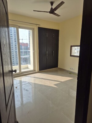 Room in 3 BHK Apartment at Aditya Celebrity Homes, Sector 76 – for Rent