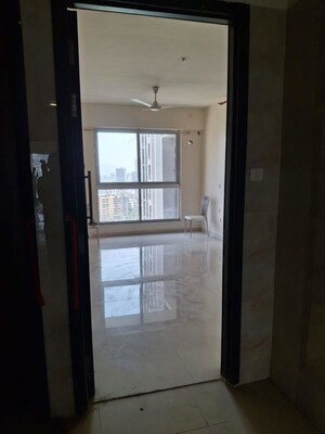 Room in 1 BHK Apartment at Piramal Vaikunth, Balkum Pada – for Rent
