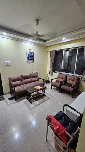 Living Room in 1.5 BHK Apartment at Kanti Apartments, Bandra West – for Rent
